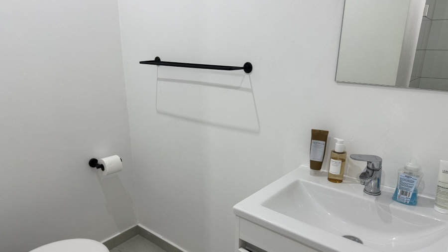 2 Bedroom Property for Sale in Mowbray Western Cape